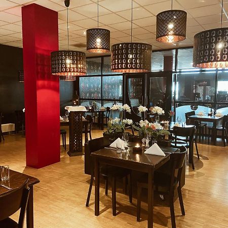Fletcher Hotel-Restaurant Emmen Exterior photo